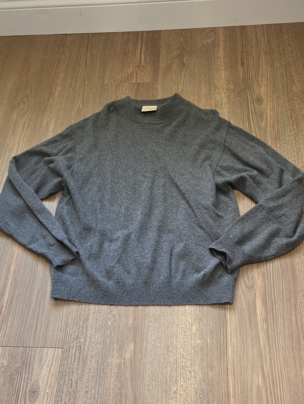 Woodward Cashmere Gray Crewneck Sweater